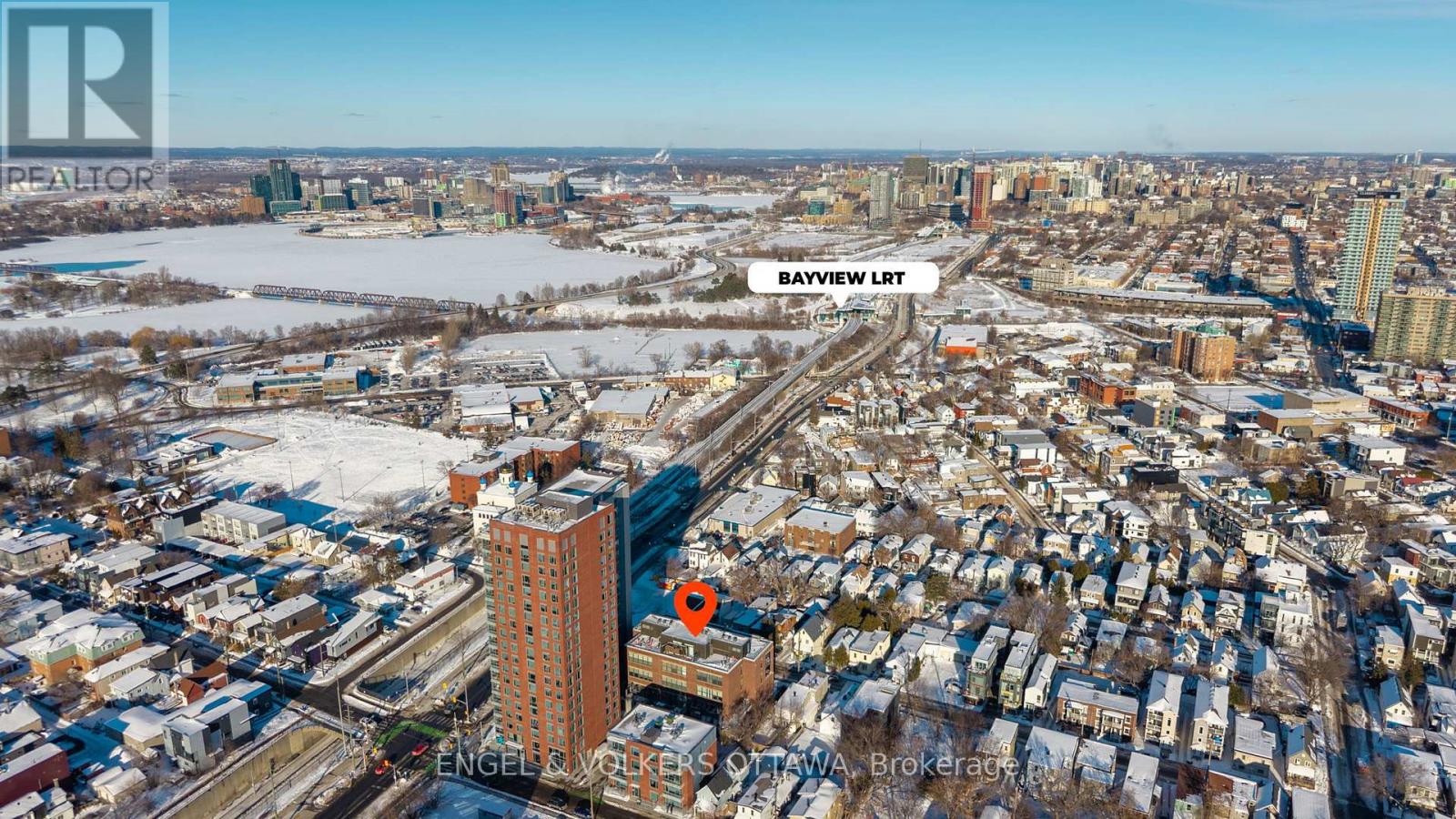 202 - 12 Stirling Avenue