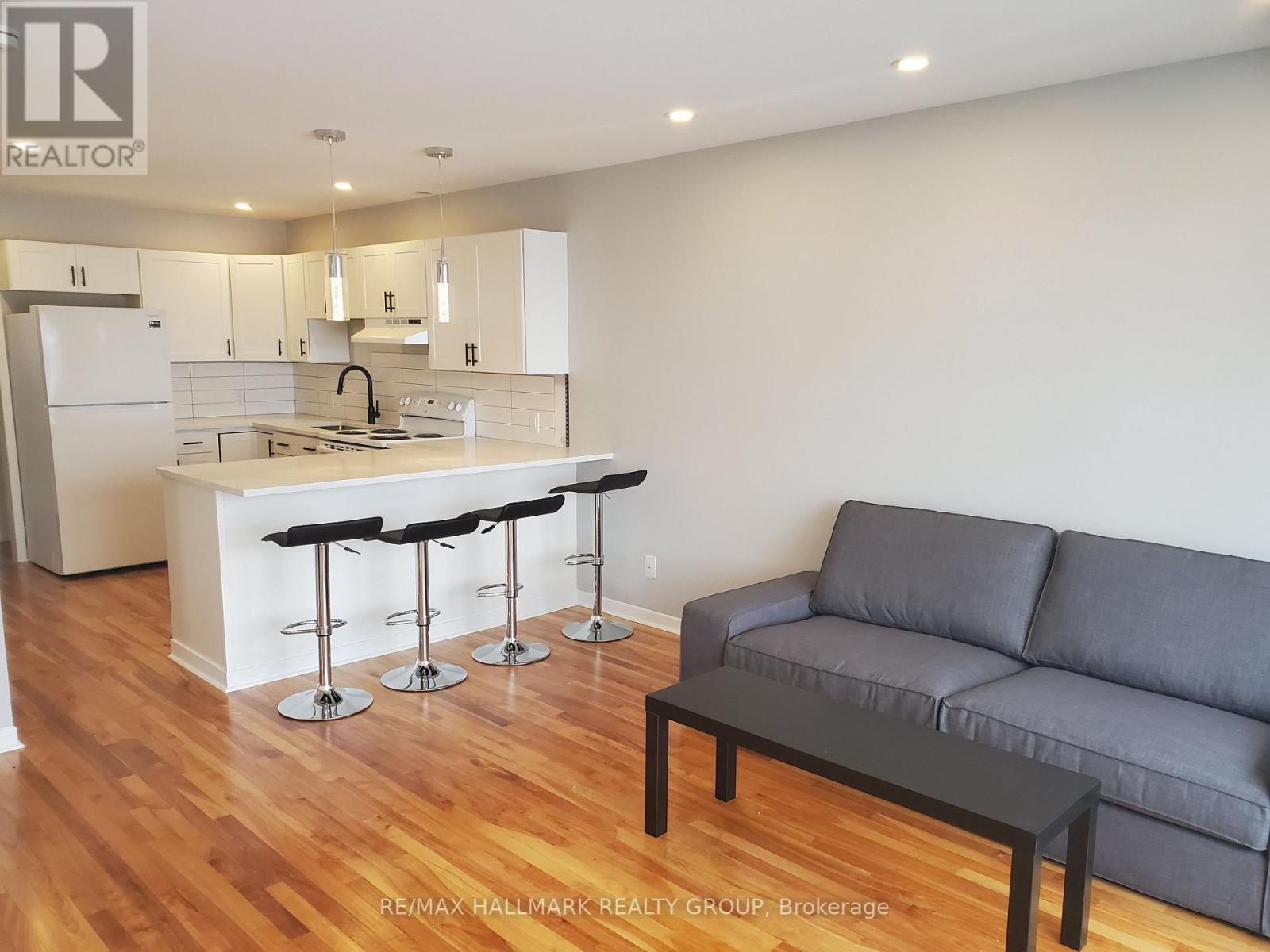 1329 Bloomsbury Crescent