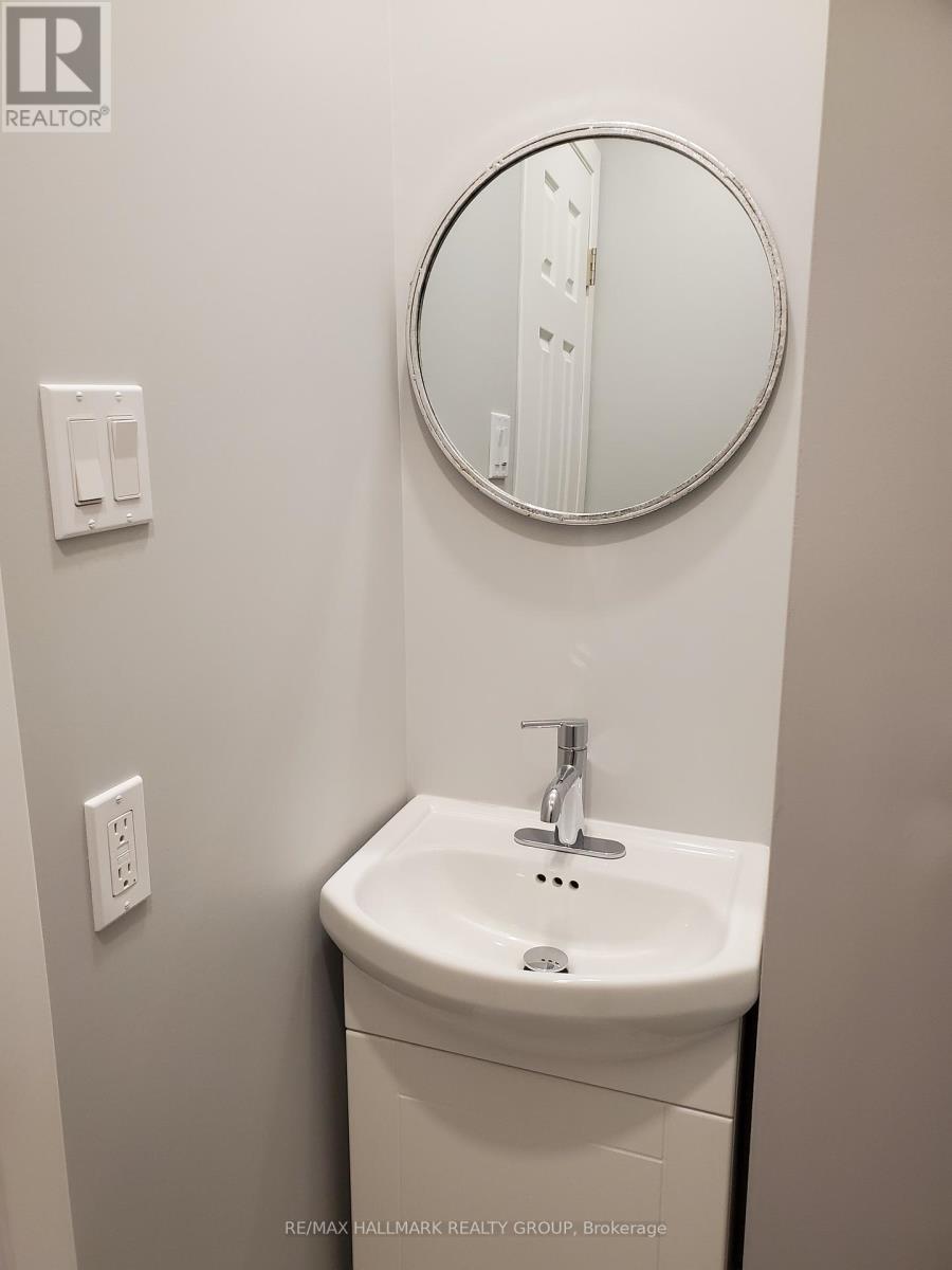 1329 Bloomsbury Crescent