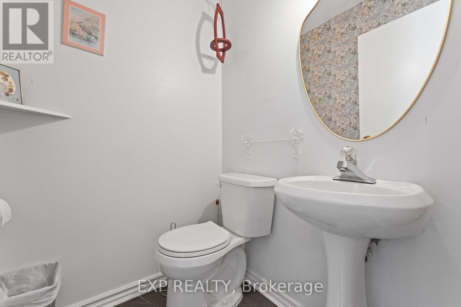 38 - 820 Cahill Drive W