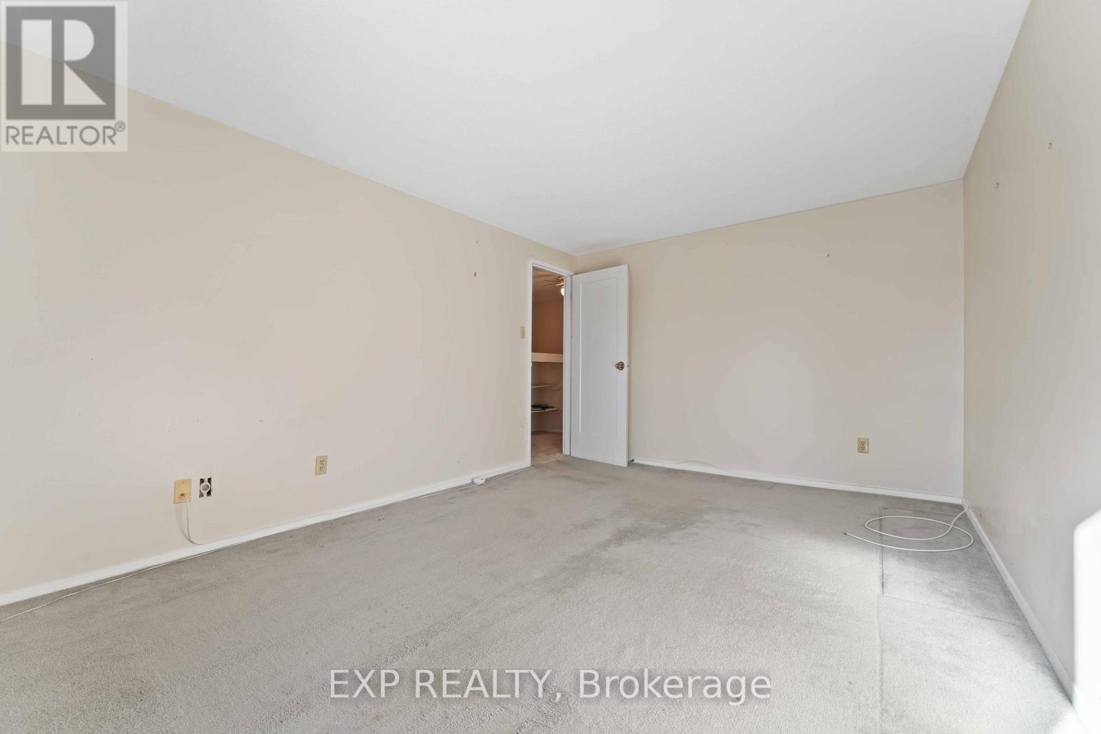 38 - 820 Cahill Drive W