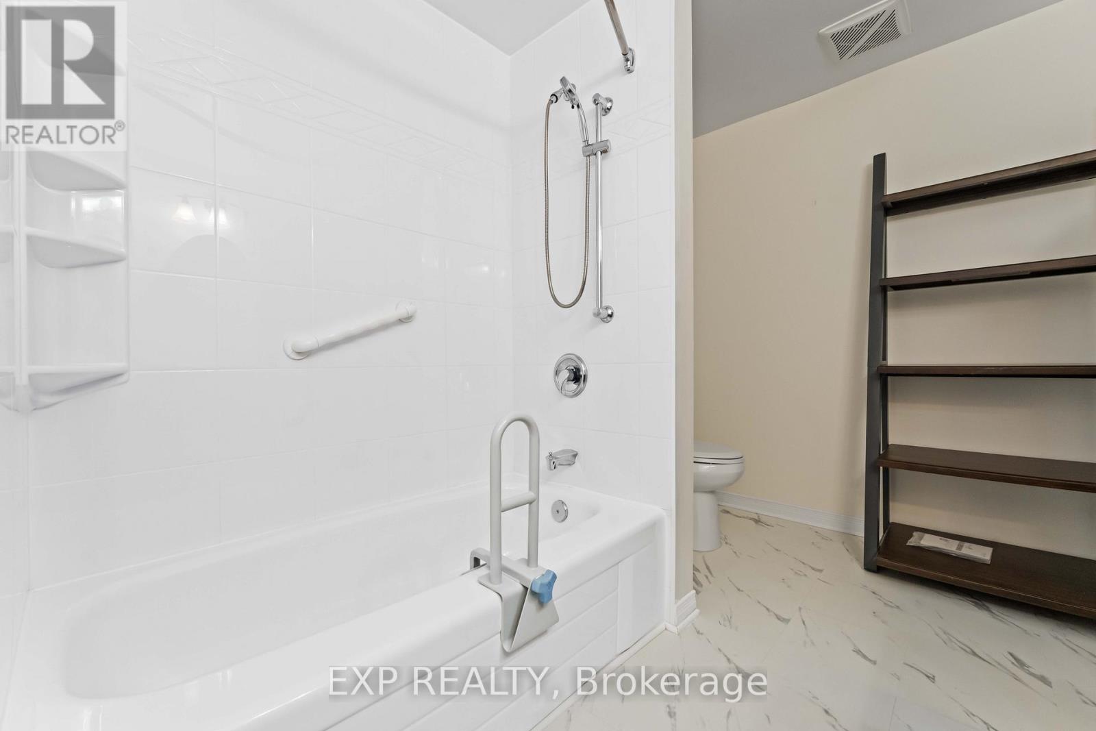 38 - 820 Cahill Drive W