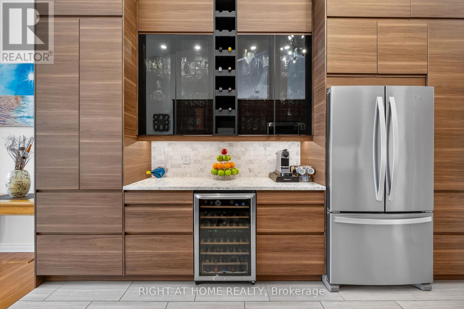 98 Waterthrush Crescent