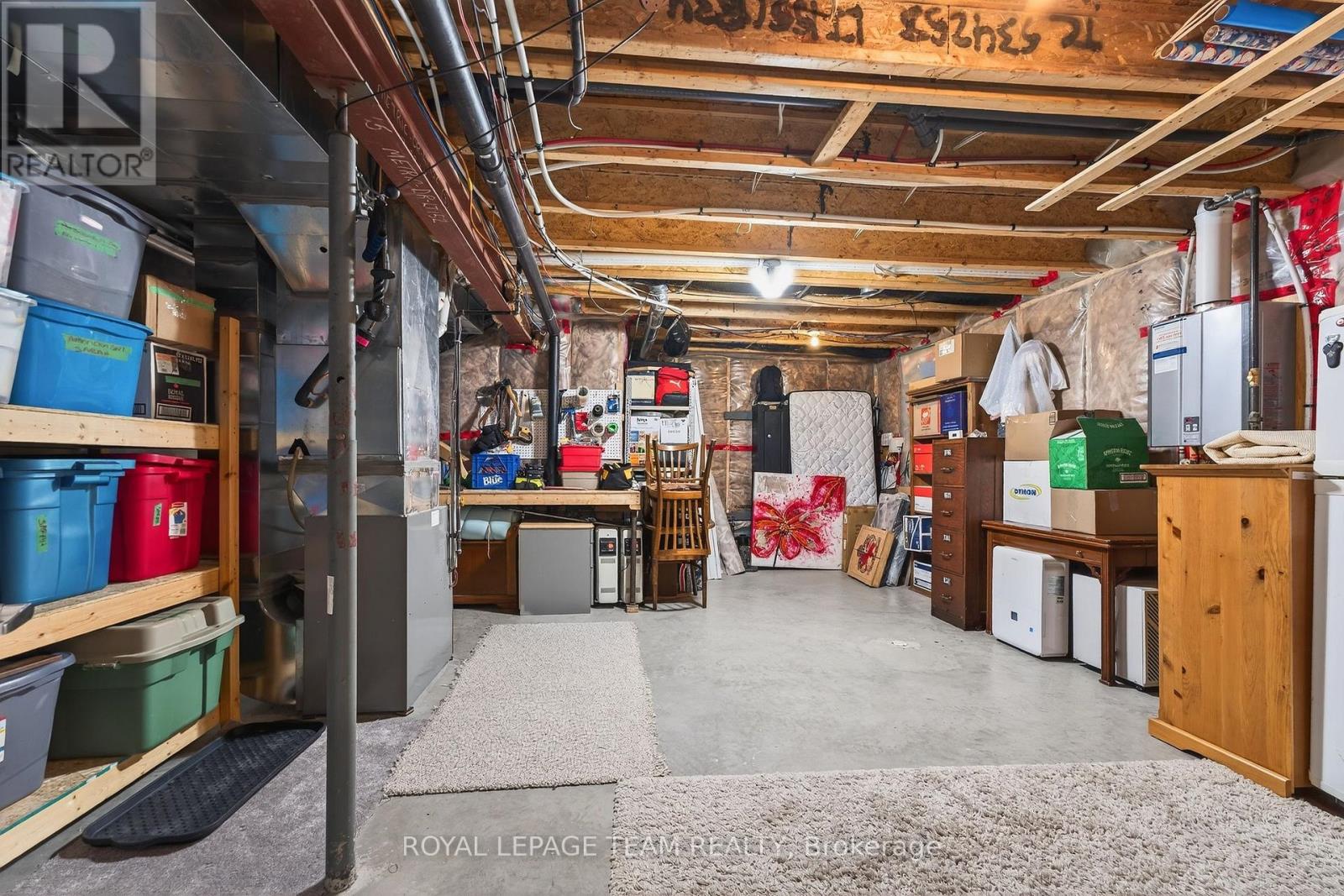 834 Rockson Crescent