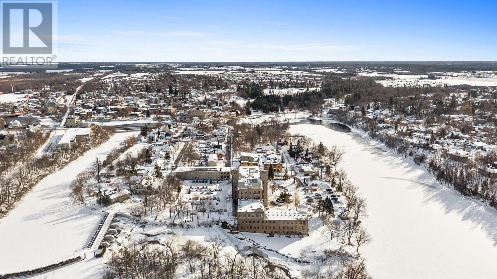 107 - 1 Rosamond Street E