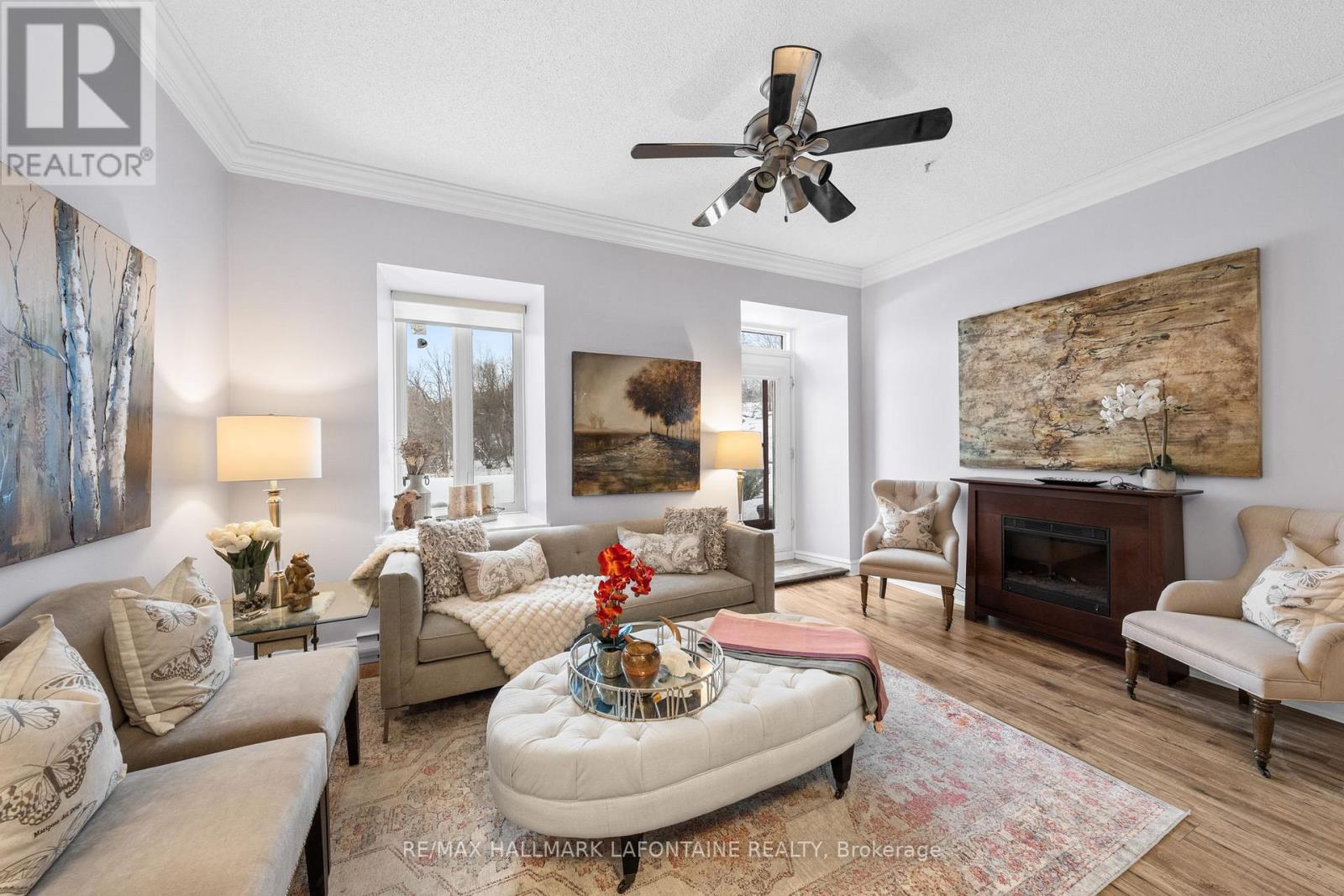 107 - 1 Rosamond Street E