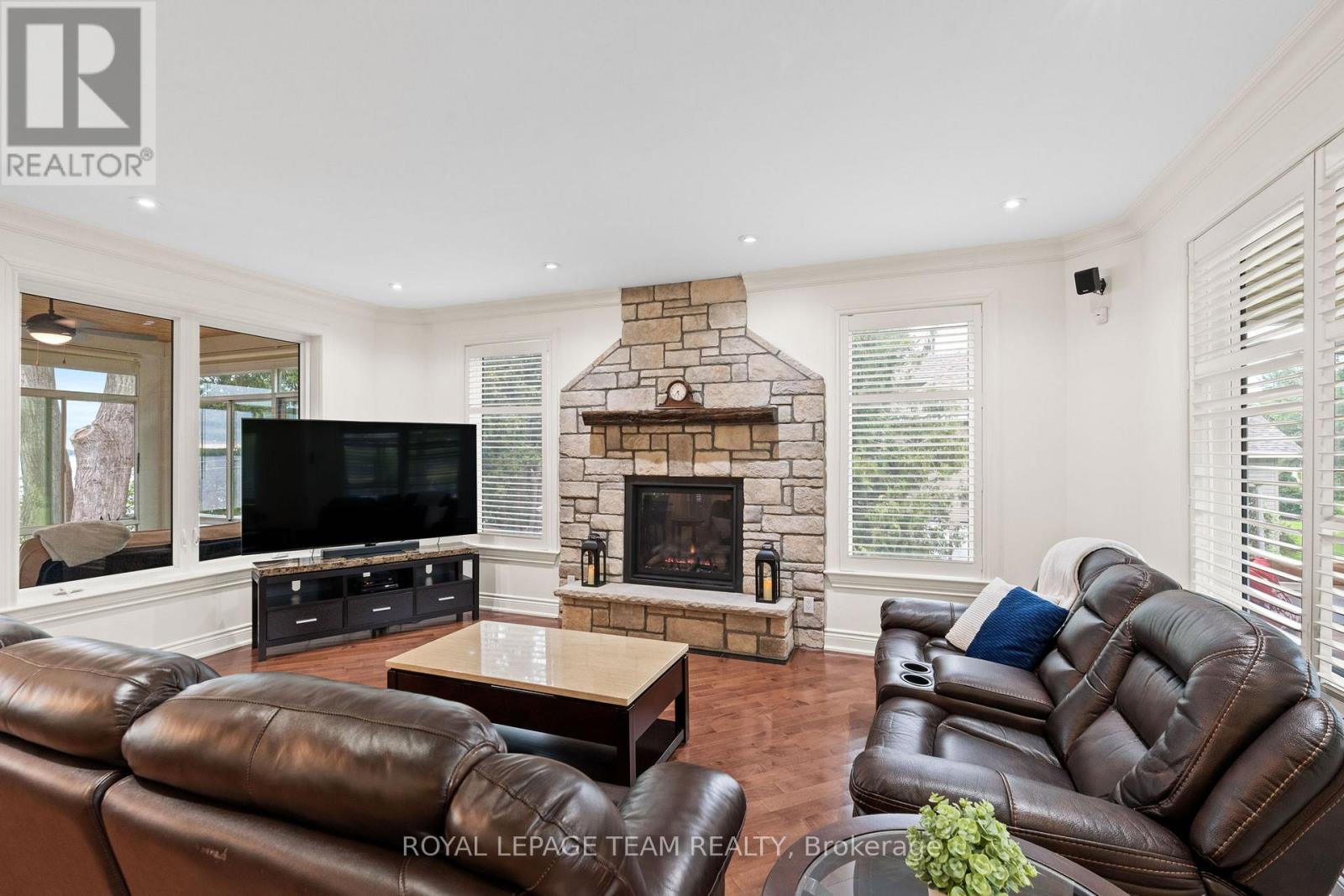 330 Gardiner Shore Road