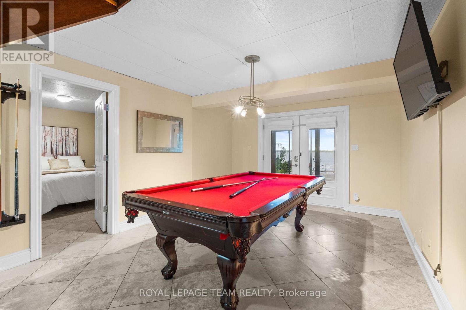 330 Gardiner Shore Road