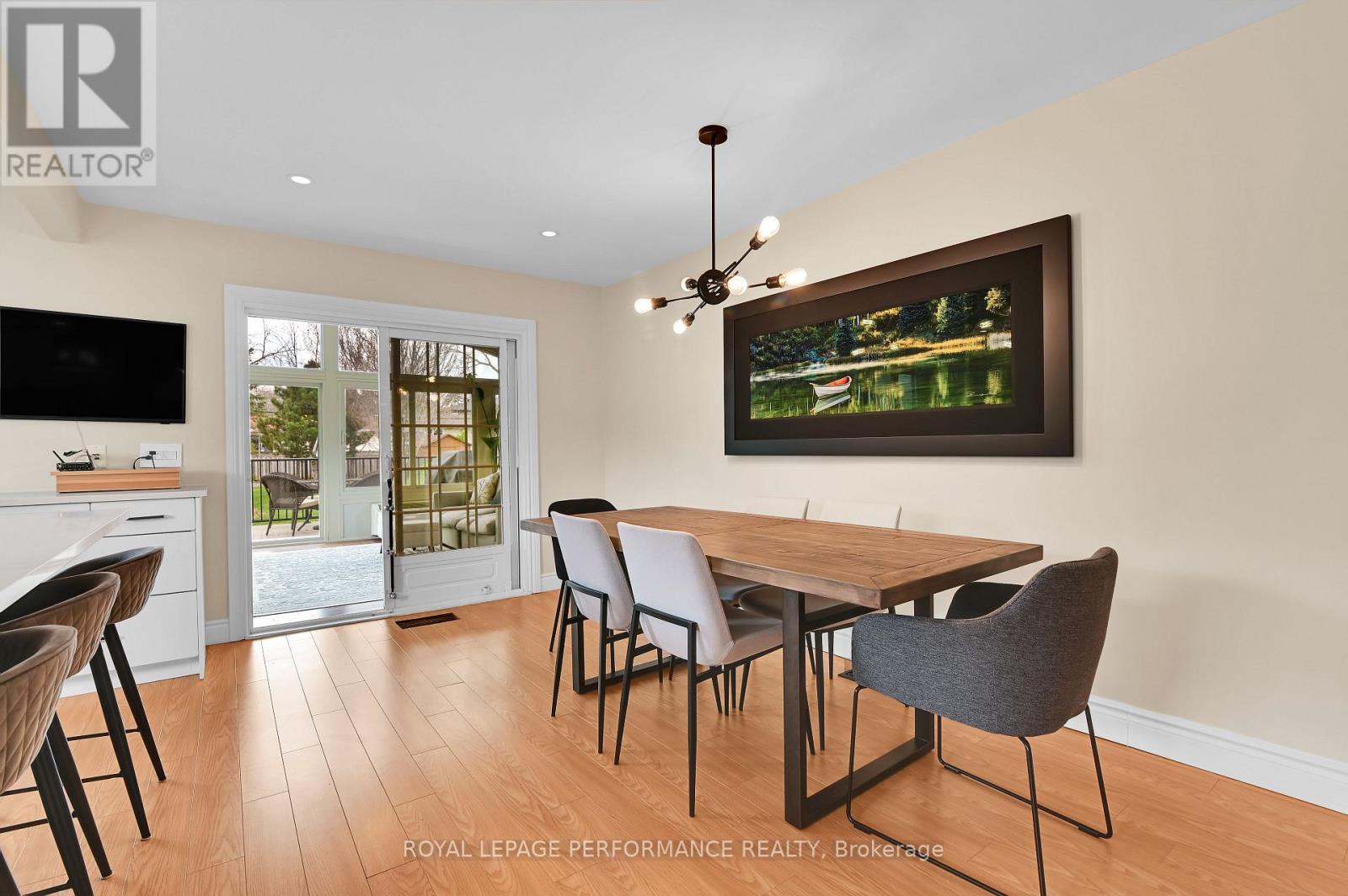 328 Pleasant Park Road