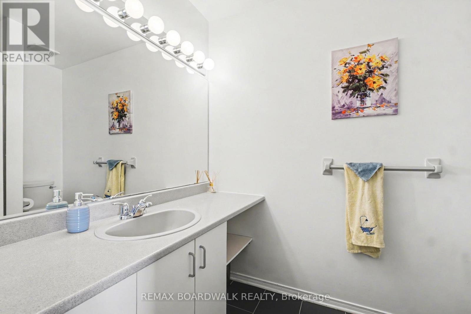 38 Lapointe Boulevard