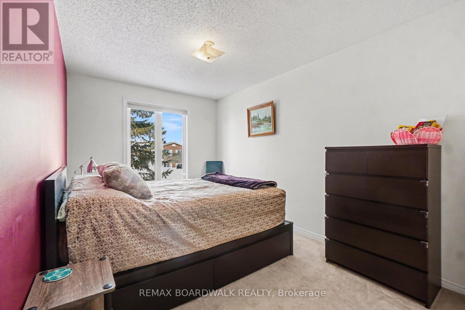 38 Lapointe Boulevard