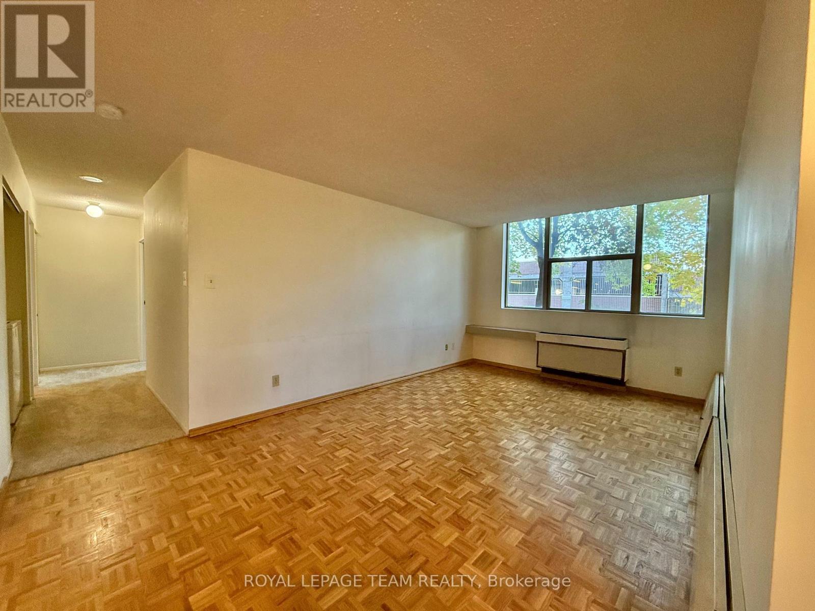 102 - 2760 Carousel Crescent