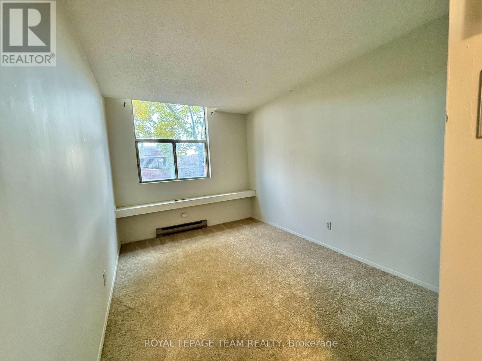 102 - 2760 Carousel Crescent