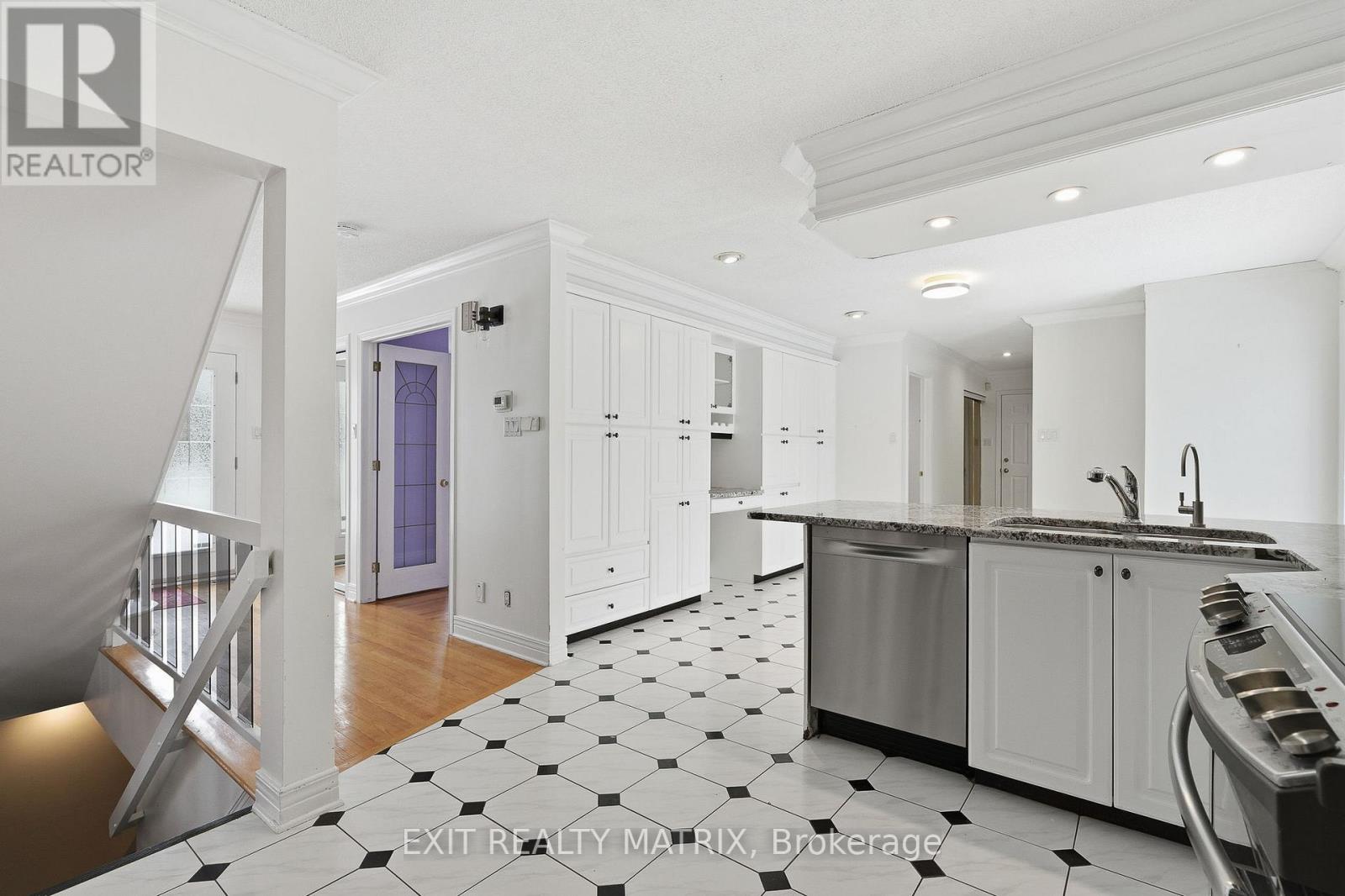 203 Montee Outaouais Road