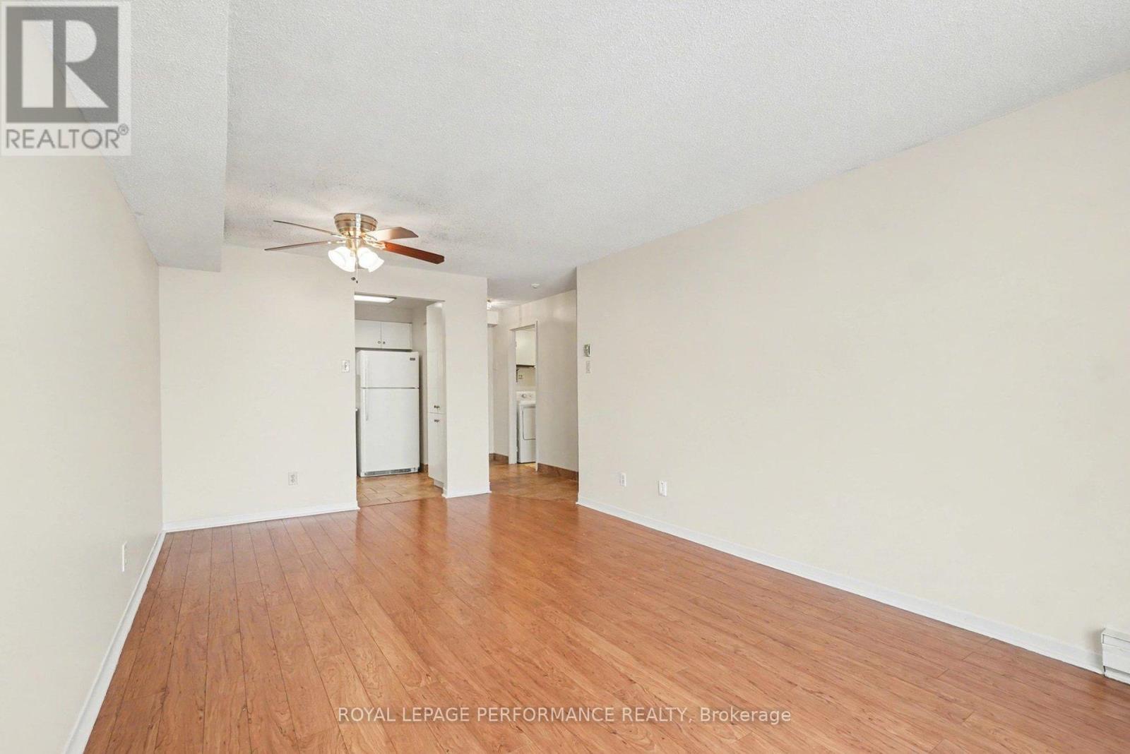 402 - 1440 Heron Road