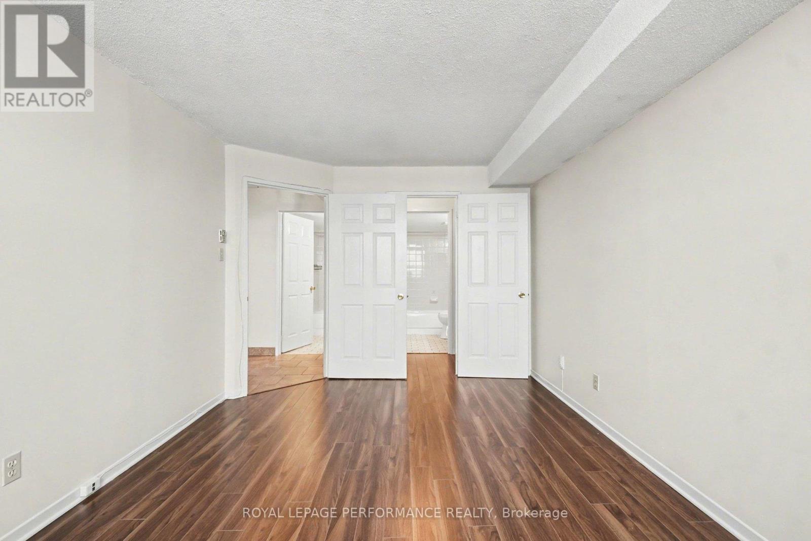 402 - 1440 Heron Road