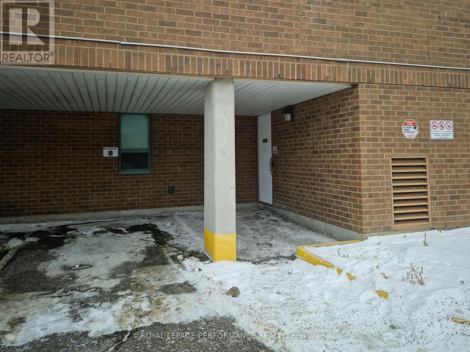 402 - 1440 Heron Road