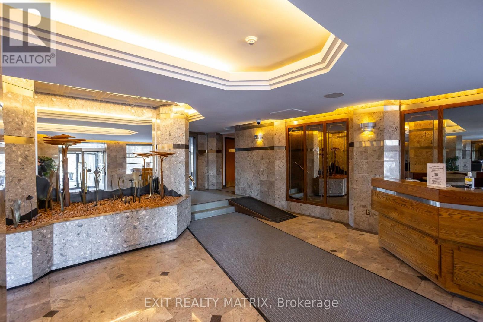 1007 - 2759 Carousel Crescent