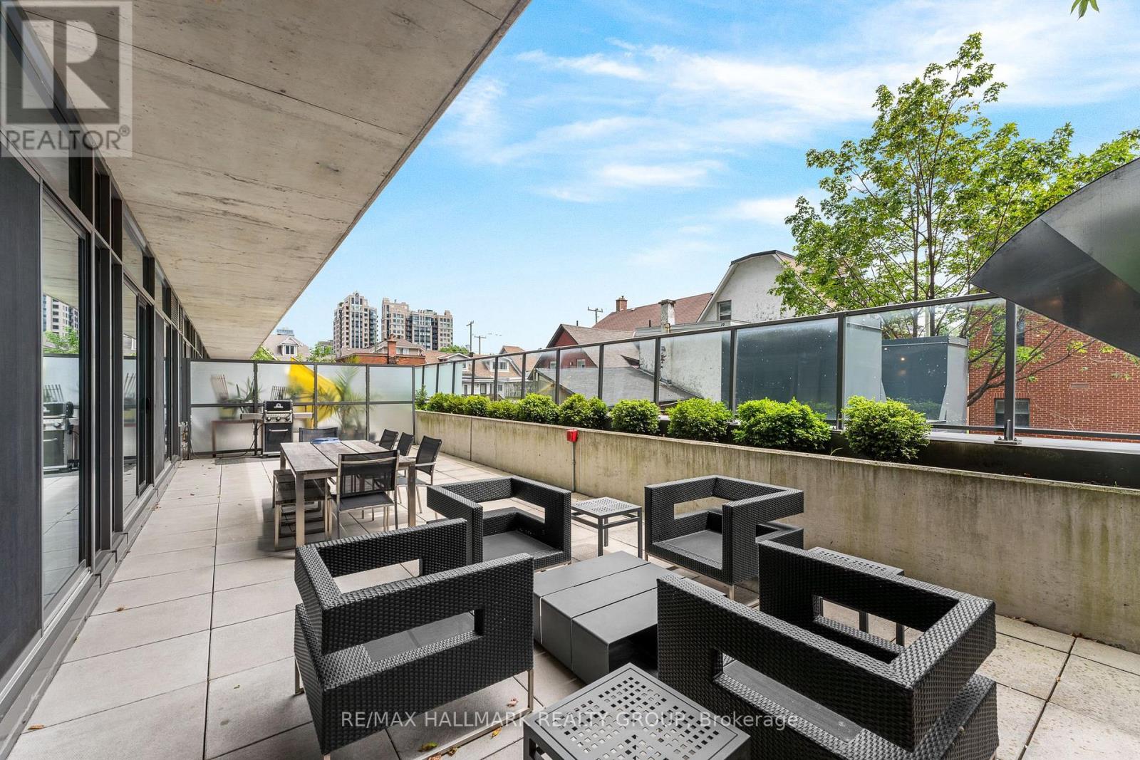 711 - 224 Lyon Street N