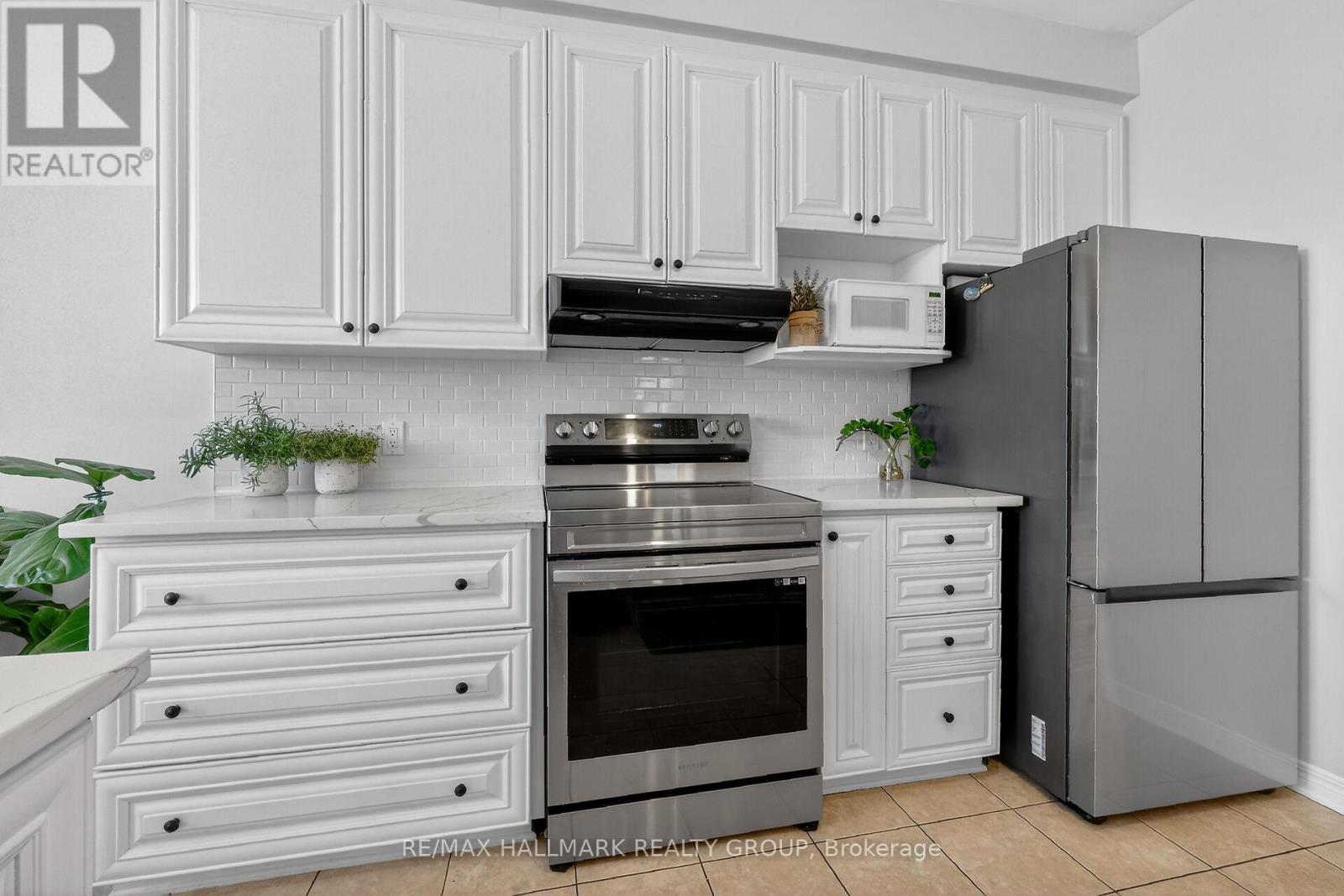 1952 Schroeder Crescent