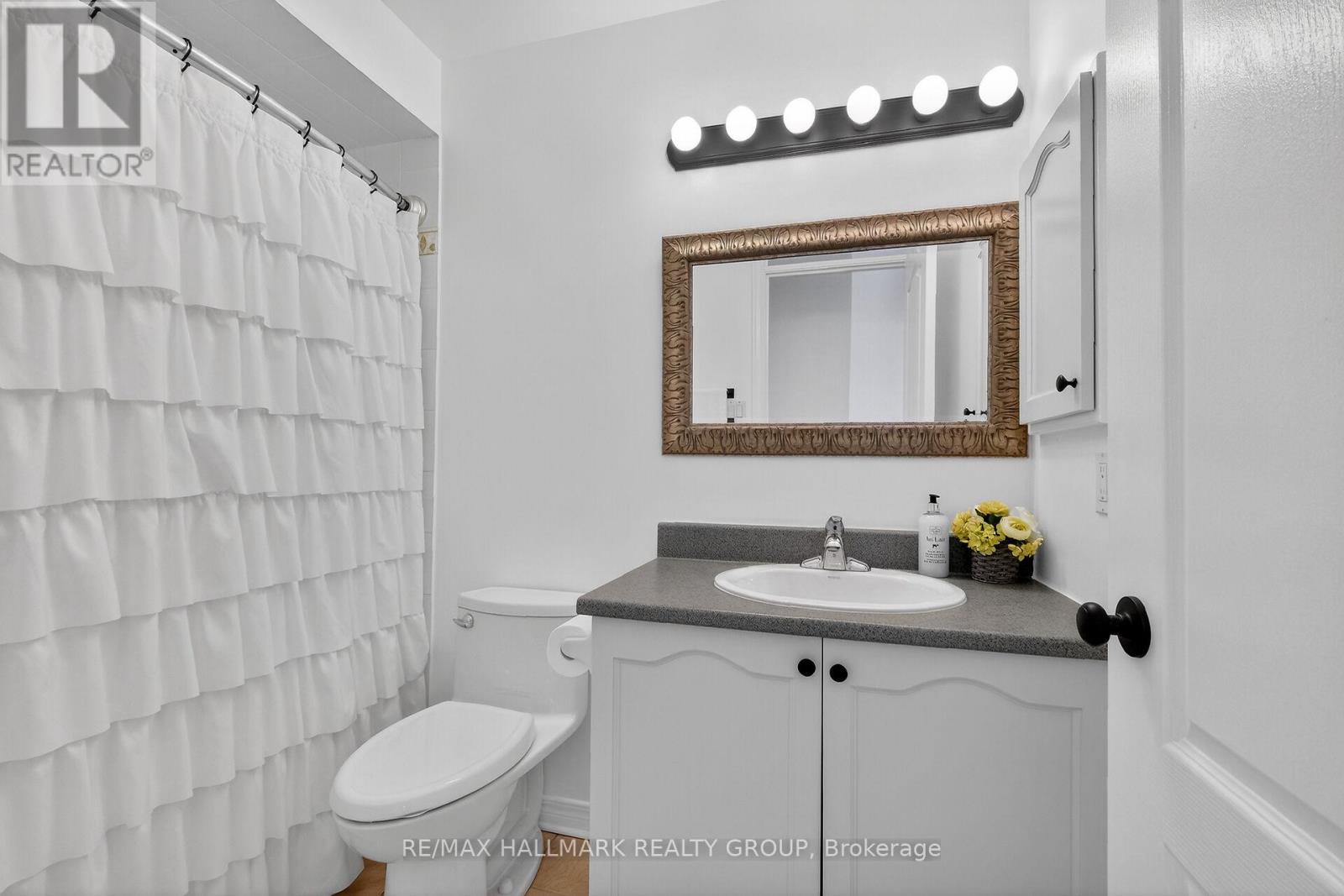 1952 Schroeder Crescent