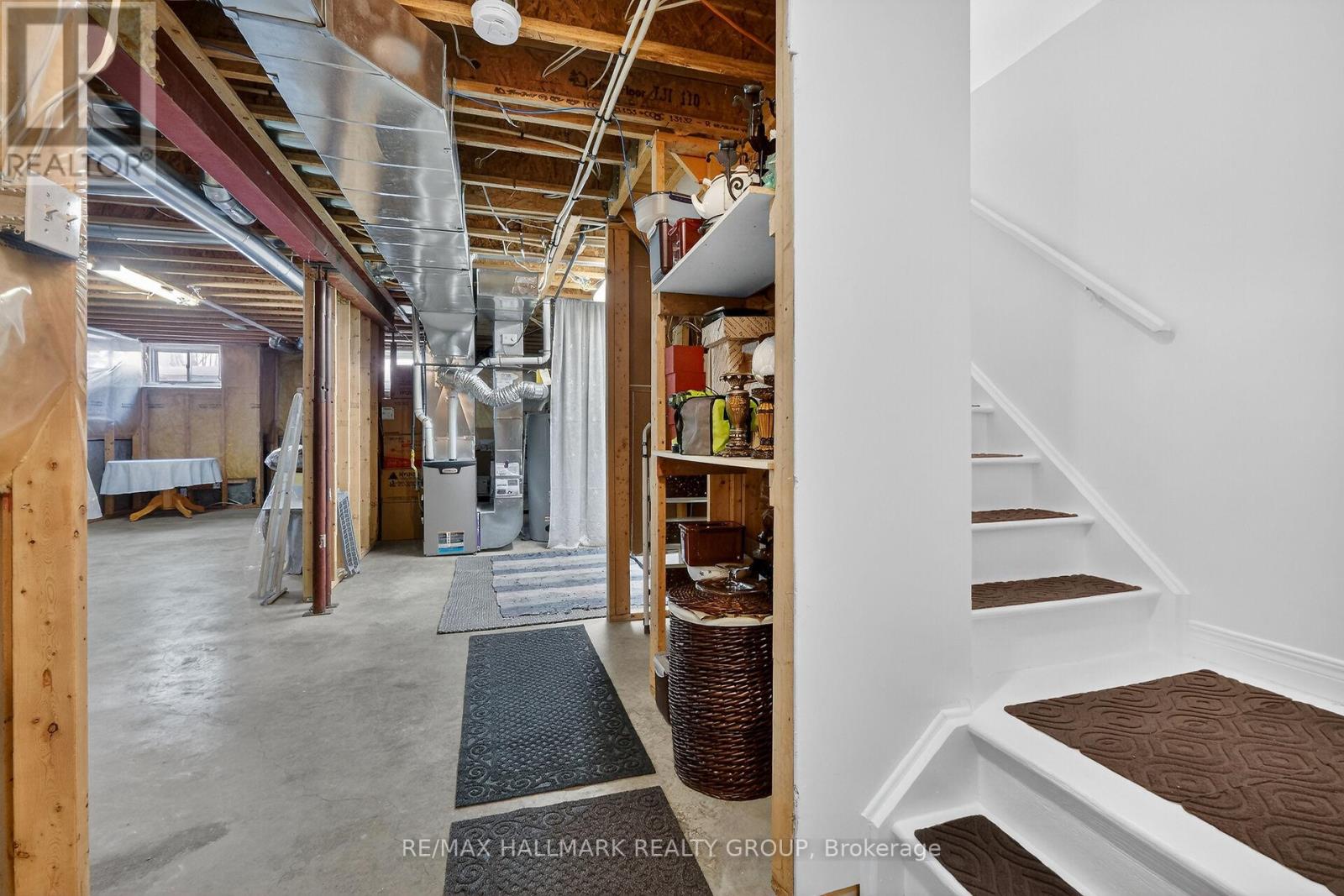 1952 Schroeder Crescent