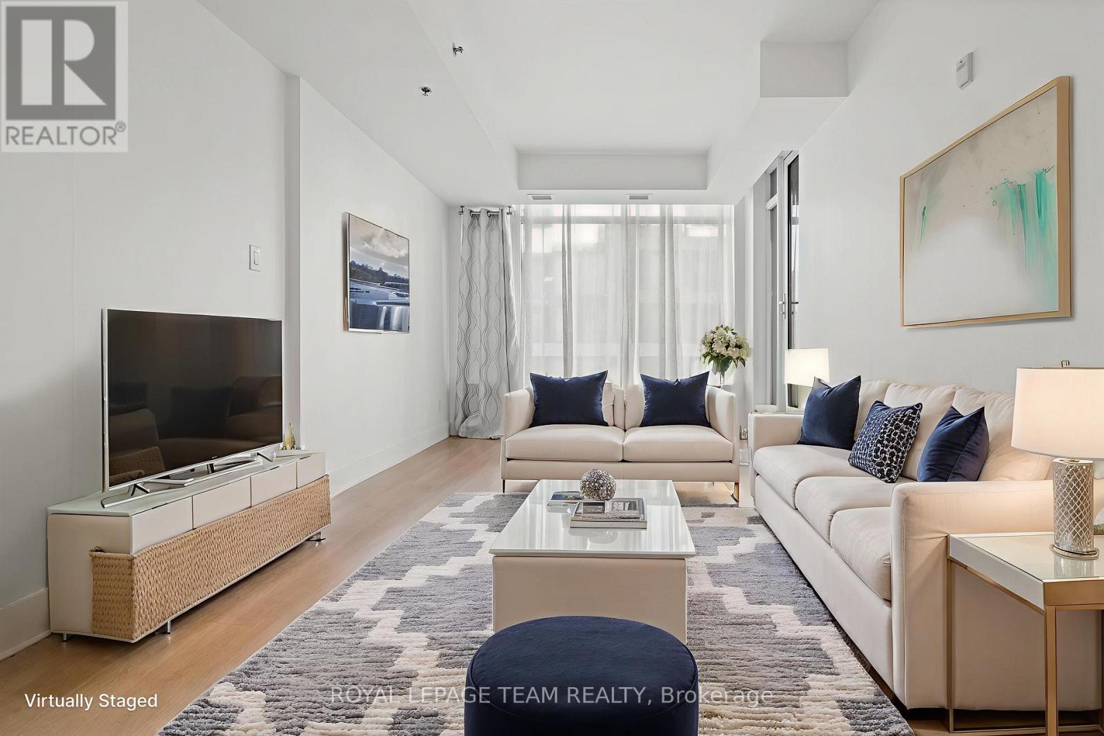 207 - 108 Richmond Road