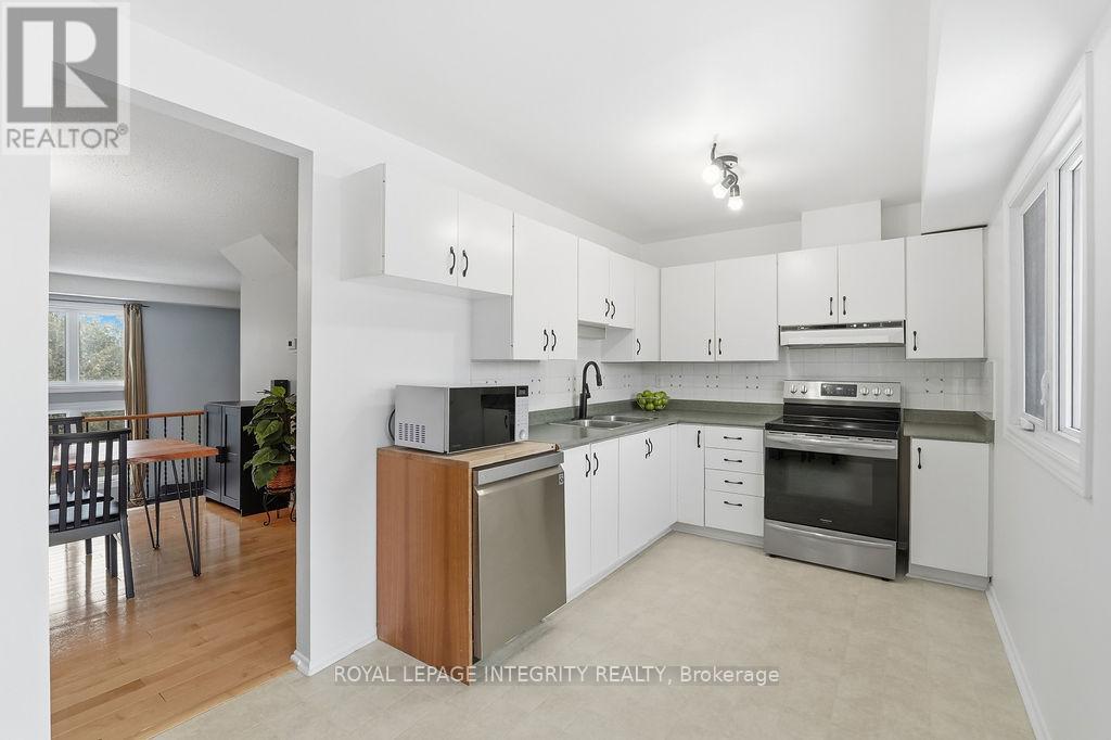 8 - 3205 Uplands Drive