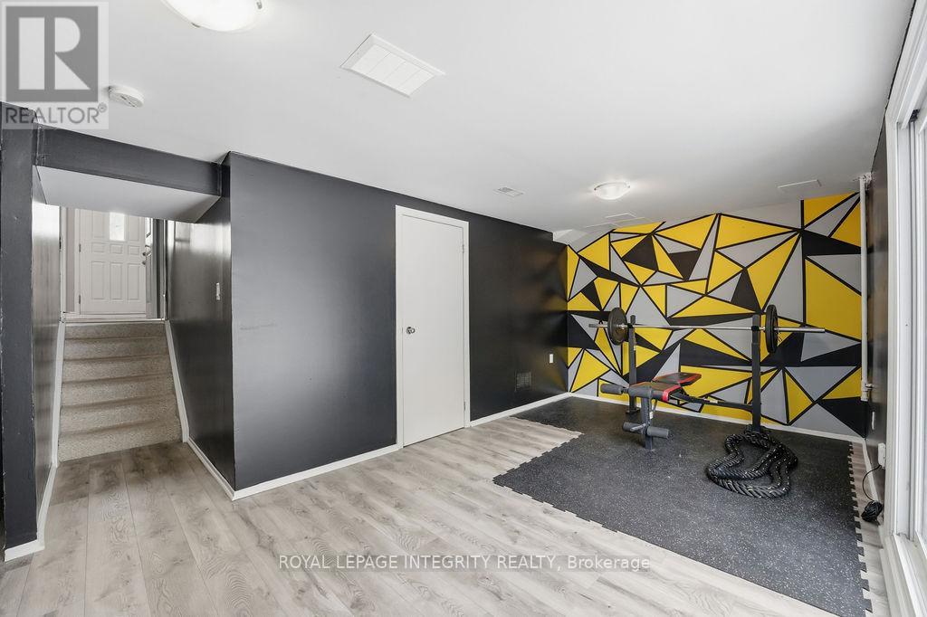 8 - 3205 Uplands Drive