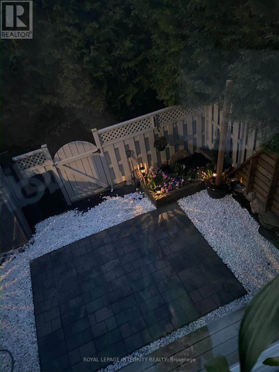 8 - 3205 Uplands Drive