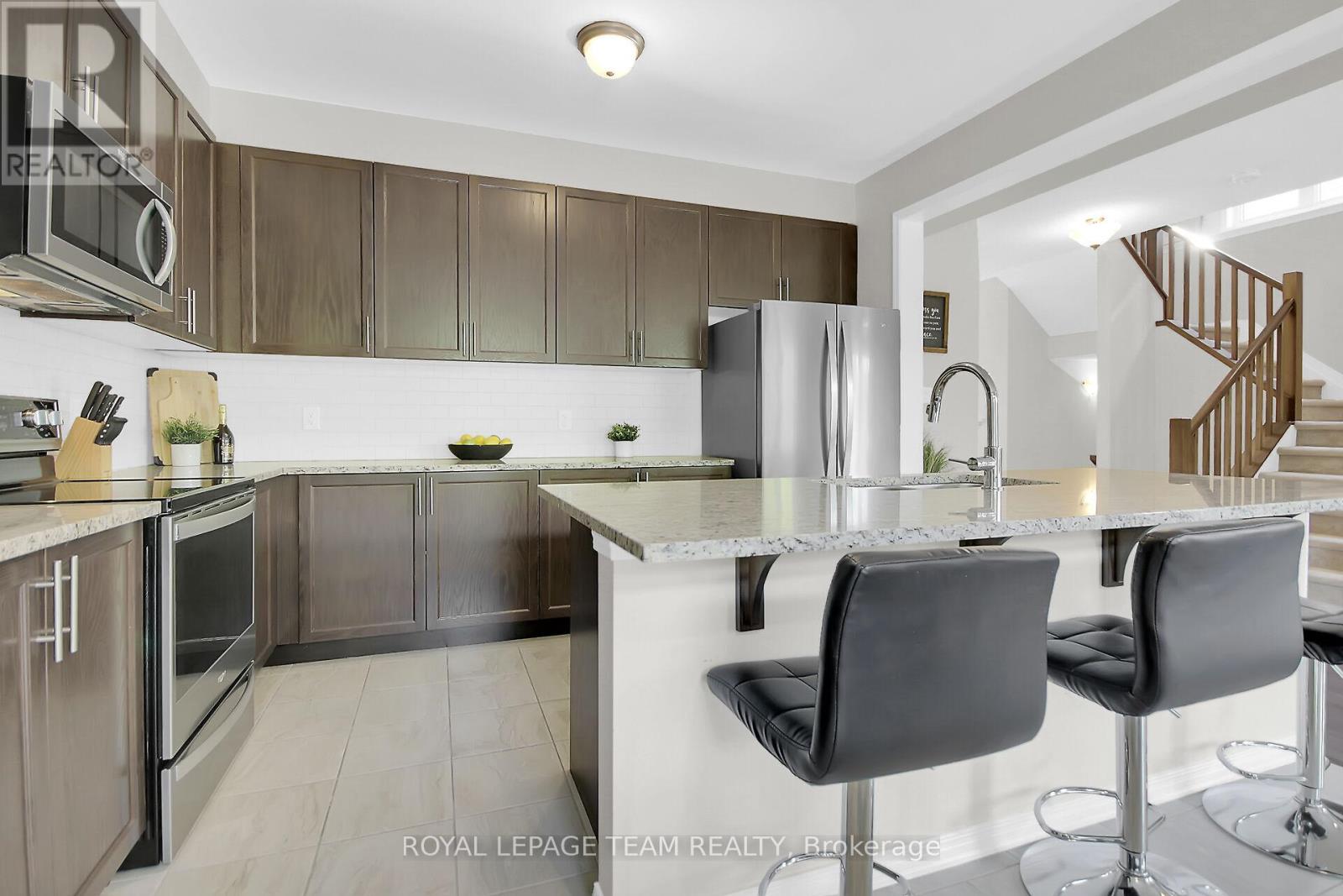 3202 Harvester Crescent