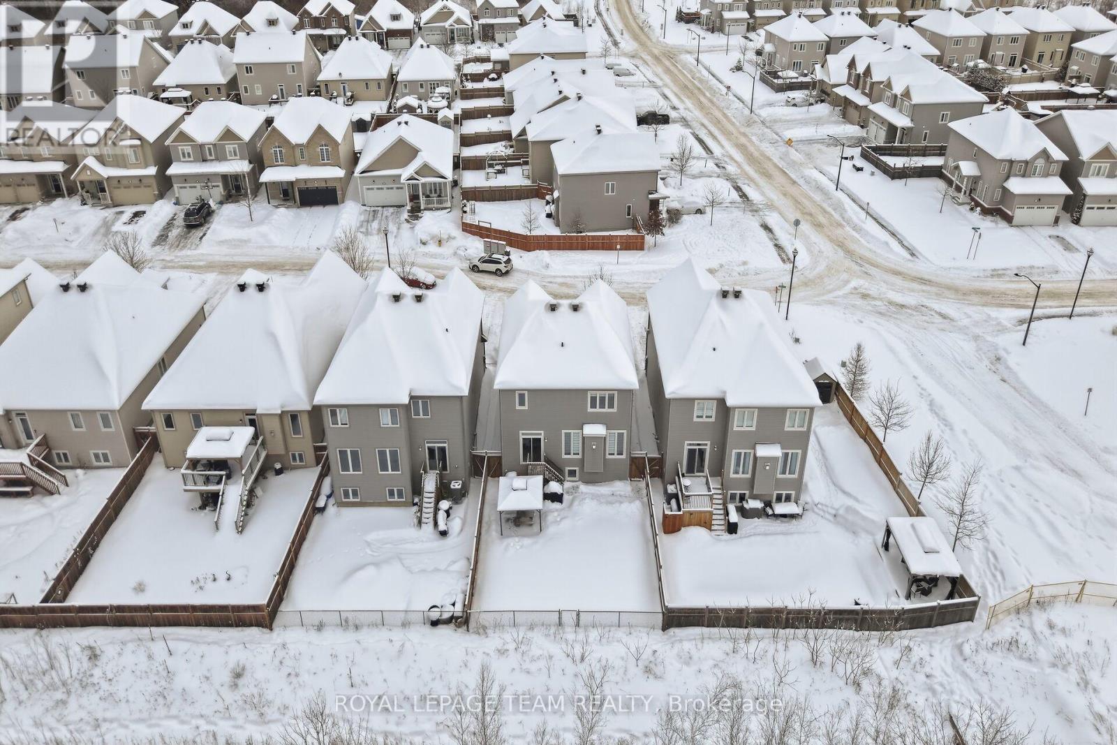 3202 Harvester Crescent