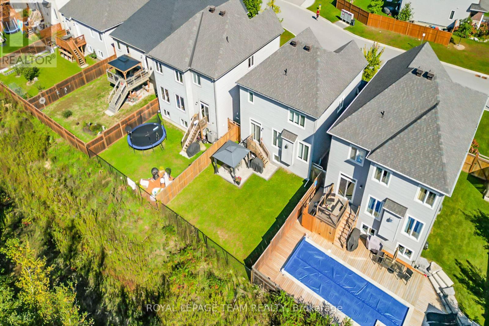 3202 Harvester Crescent