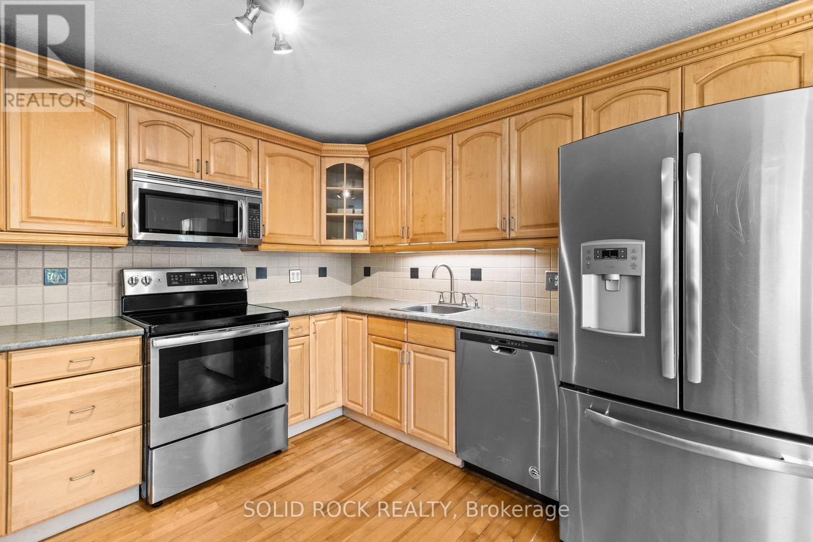 1631 Charbonneau Street