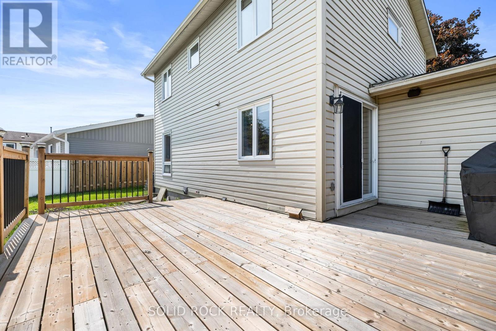 1631 Charbonneau Street