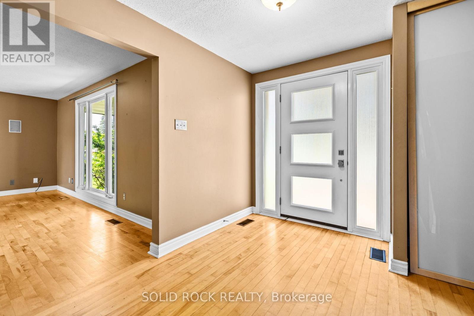 1631 Charbonneau Street