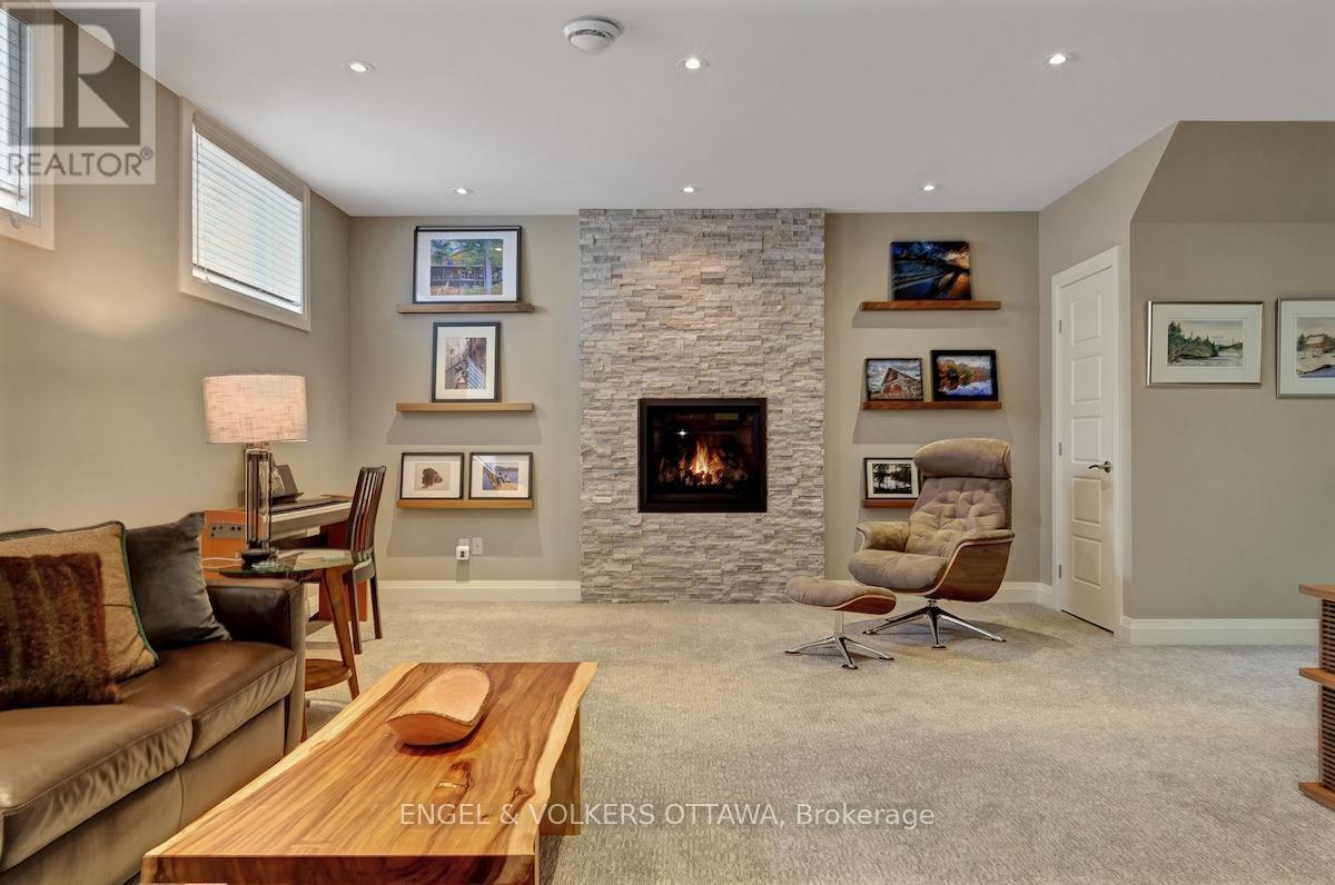 3681 Eureka Avenue E