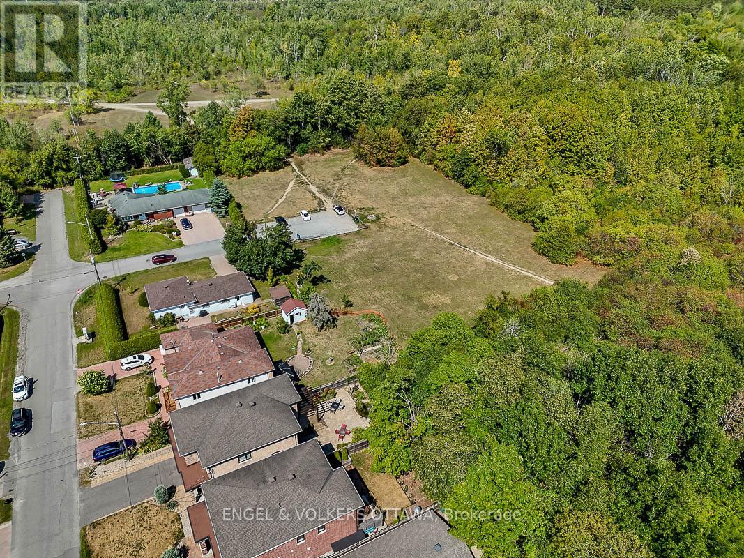 3681 Eureka Avenue E