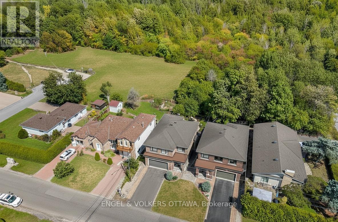 3681 Eureka Avenue E