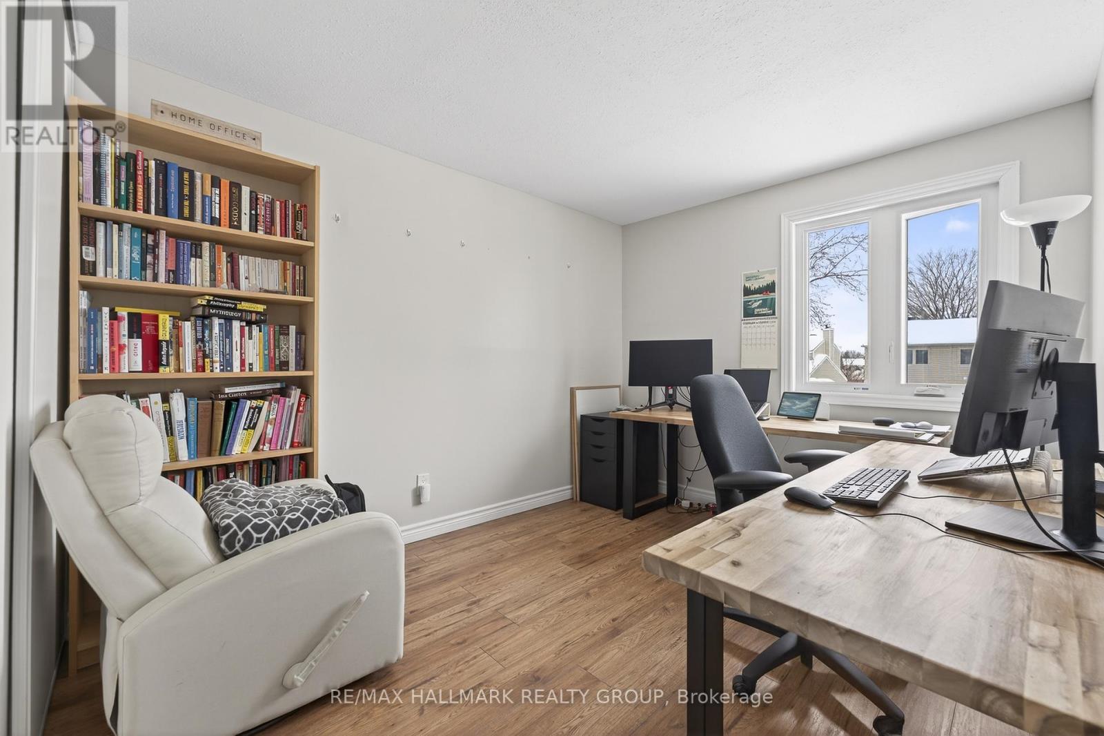 1126 Grenoble Crescent