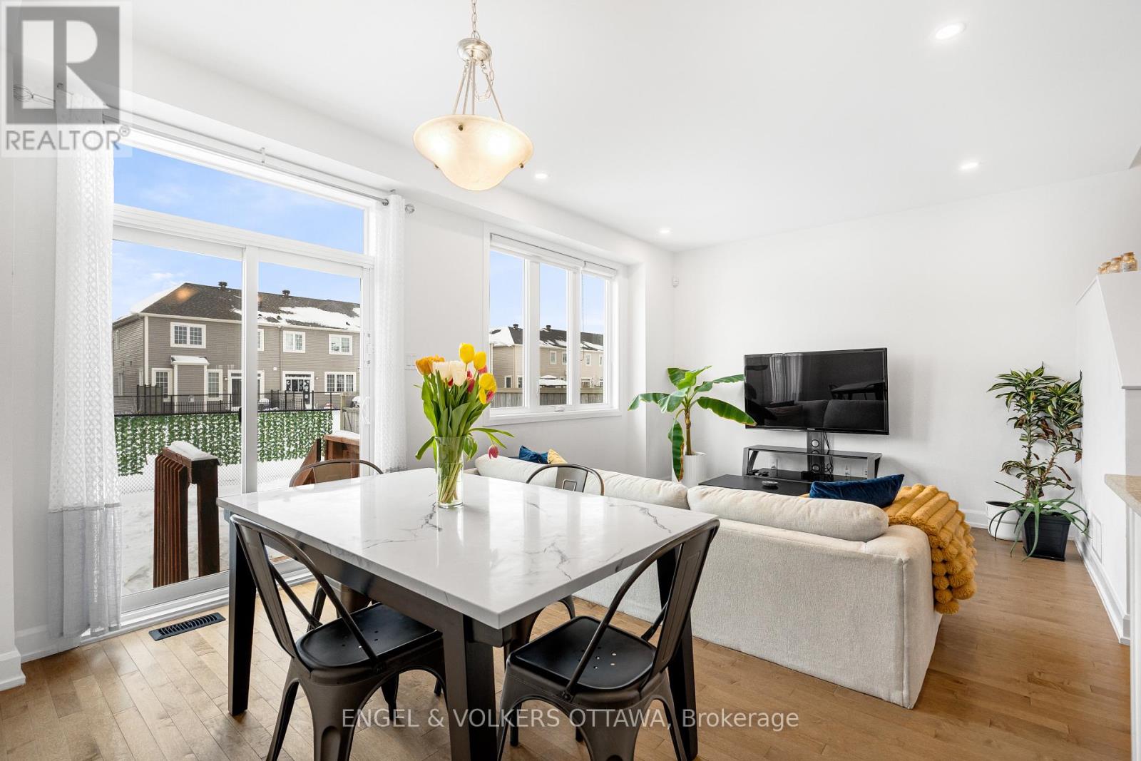 56 Gardenpost Terrace