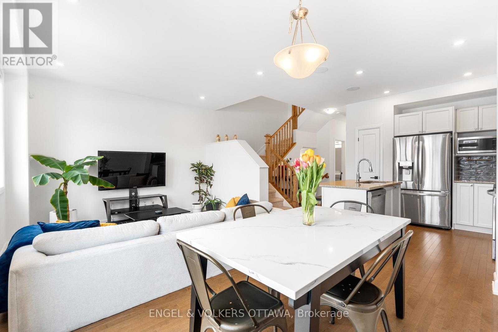 56 Gardenpost Terrace