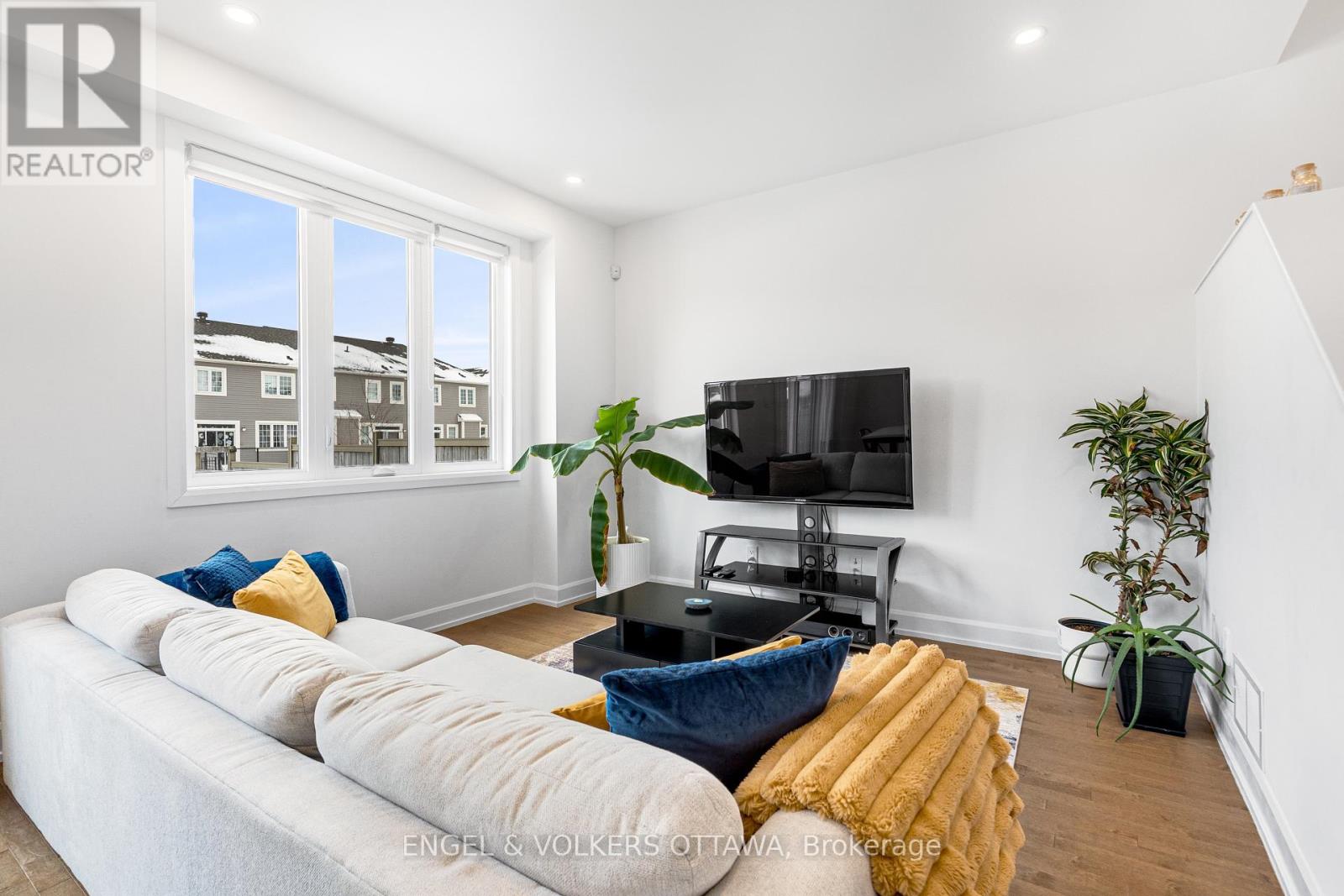 56 Gardenpost Terrace