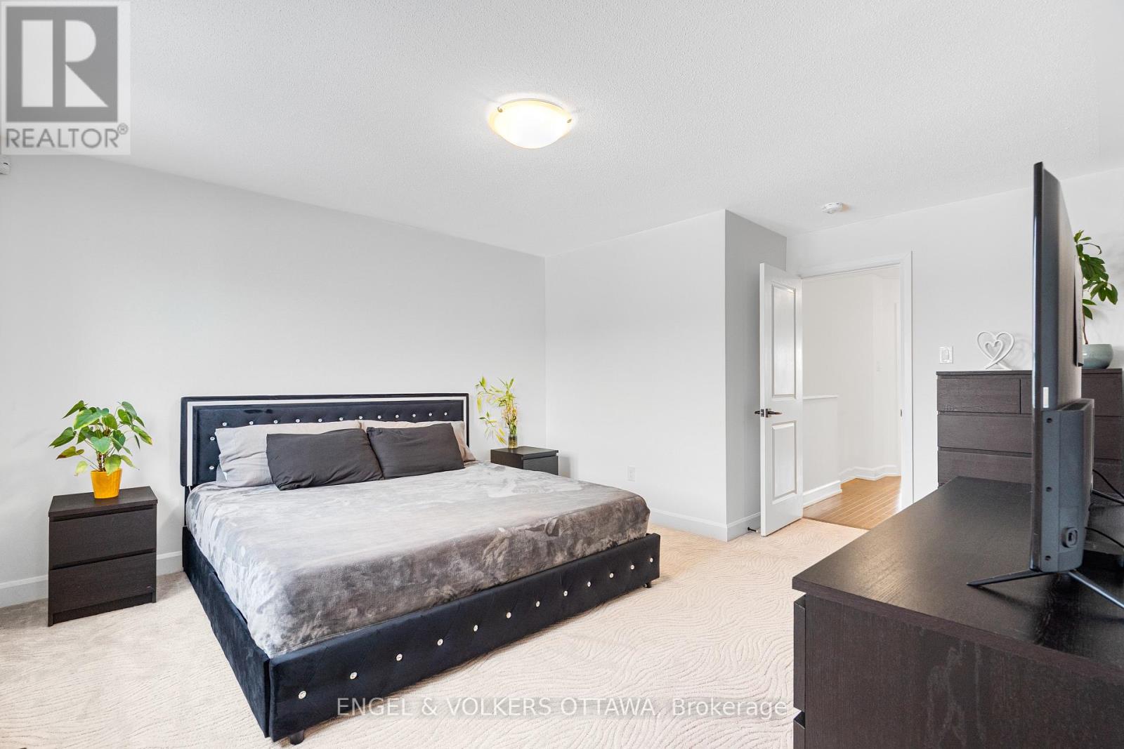 56 Gardenpost Terrace