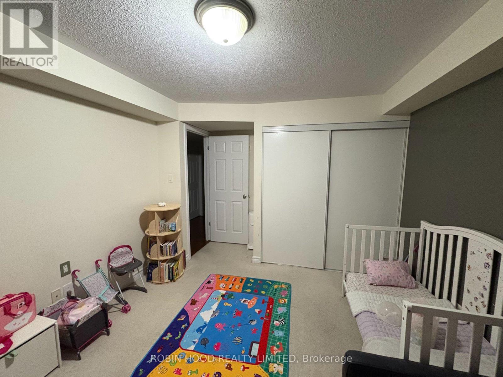 Unit 6 - 313 Cresthaven Drive