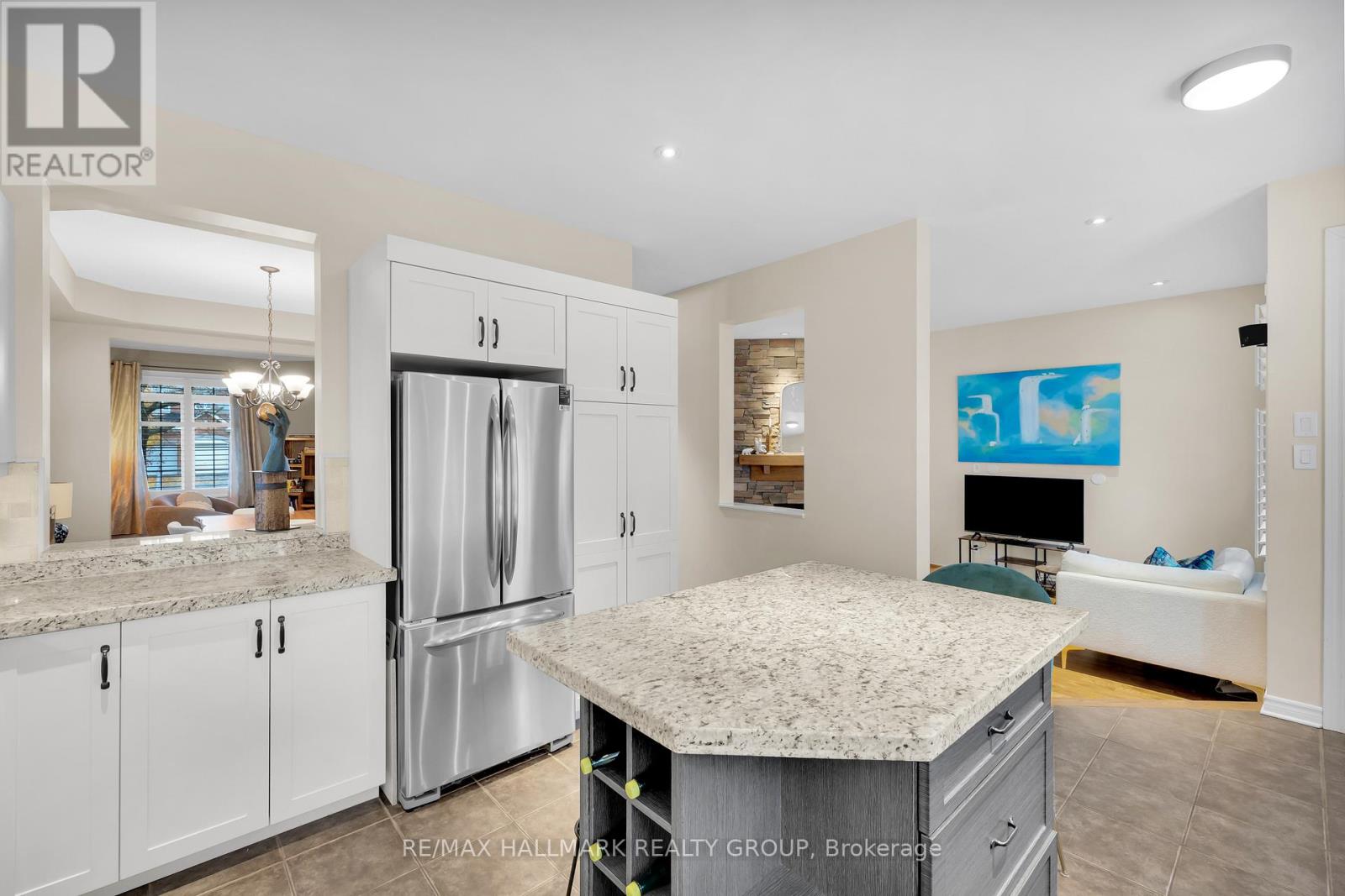 10 Friendly Crescent