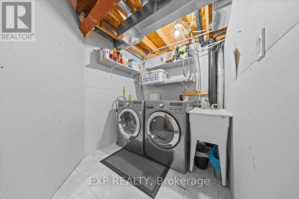 44 Coralbell Private