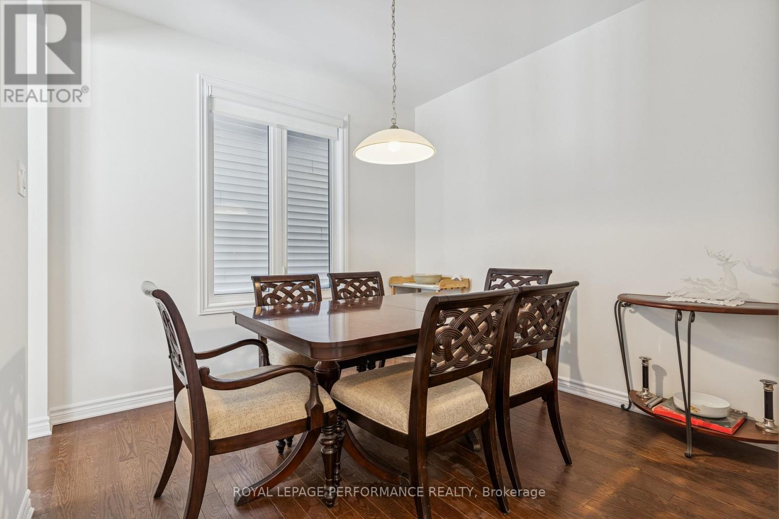 845 Snap Hook Crescent