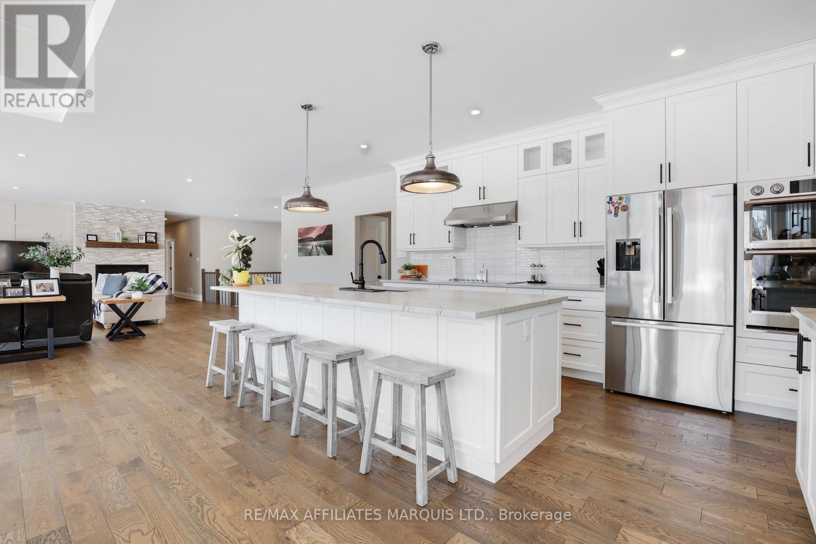 18150 St Laurent Boulevard