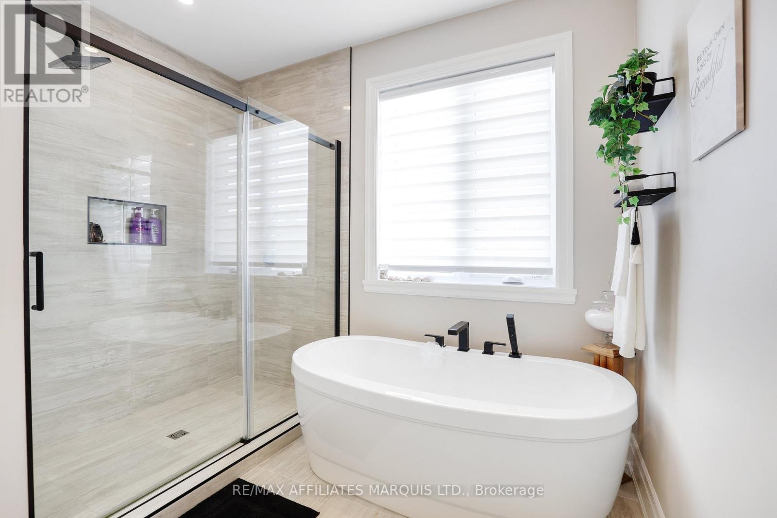 18150 St Laurent Boulevard